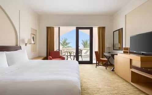 1. Al Bandar Deluxe Terrace Room - King Bed_001 1. Al Bandar Deluxe Terrace Room - King Bed_001
